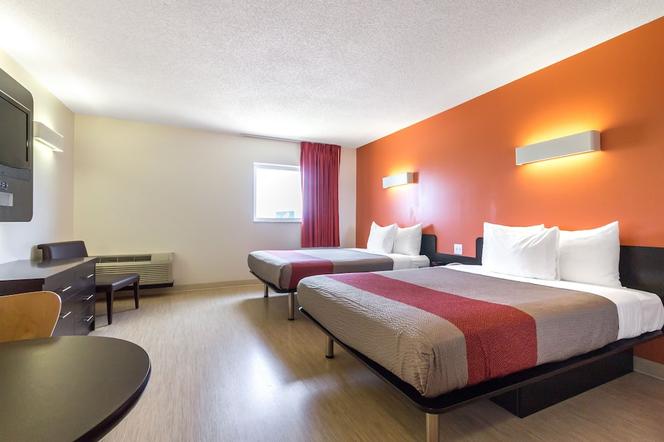 Motel 6 Kingston On