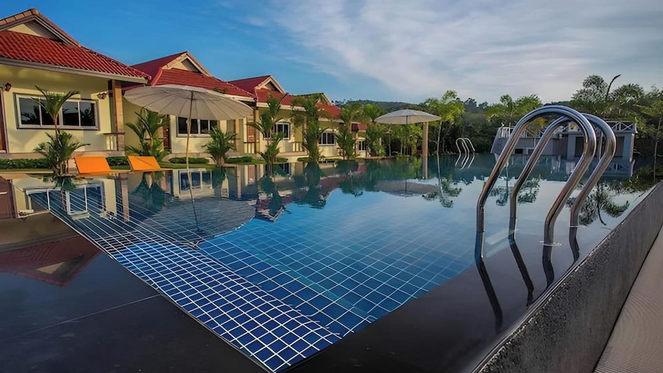 Phuket Airport Villa