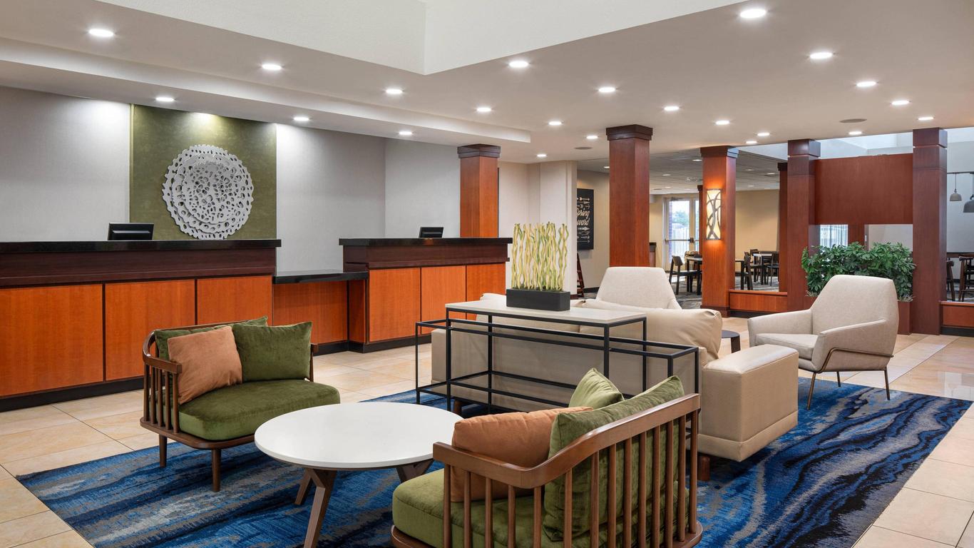 Fairfield Inn & Suites by Marriott Visalia Tulare